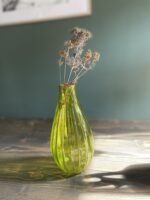 Skaidraus stiklo vaza