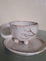 Keramikinis puodelis ir lėkštutė